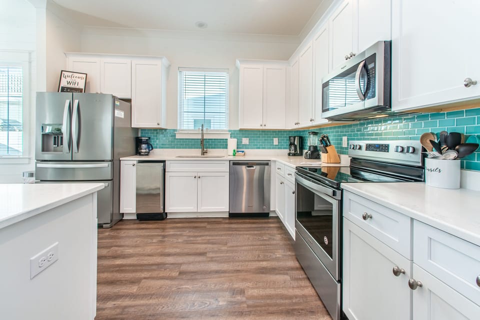 Stainless Appliances - Huge Kitchen