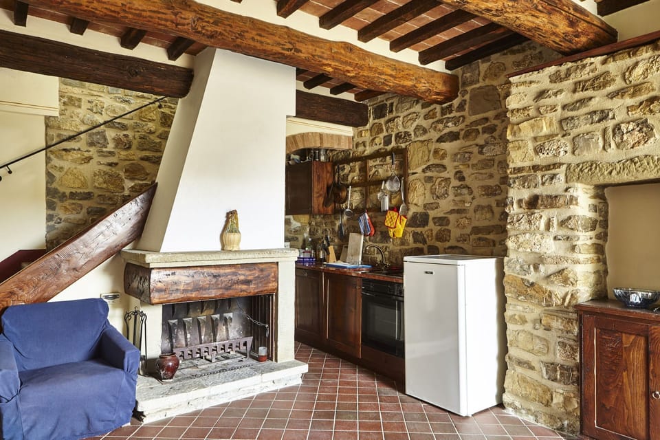 Property, Room, Building, Beam, Hearth, Interior Design, Wall, Ceiling, Living Room, House