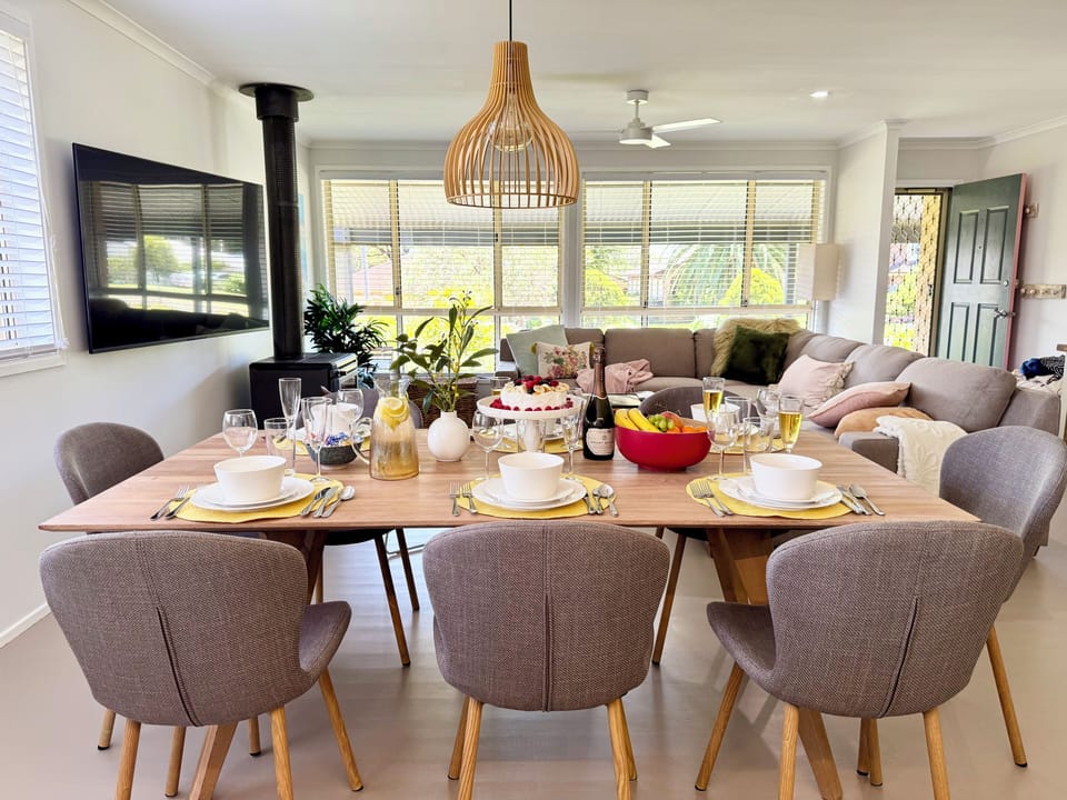 High quality dining ware, cutlery,  glass ware, service dishes and much more