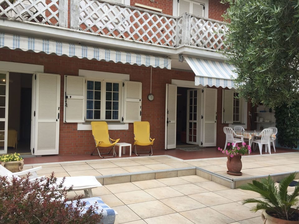 Balcony / Terrace / Patio