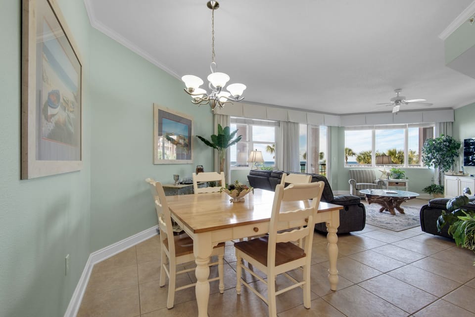 Dining room.