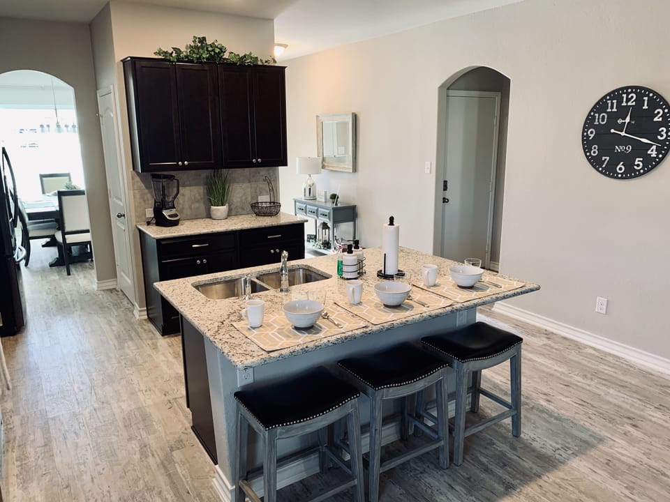 Full access kitchen with open concept for full mobility