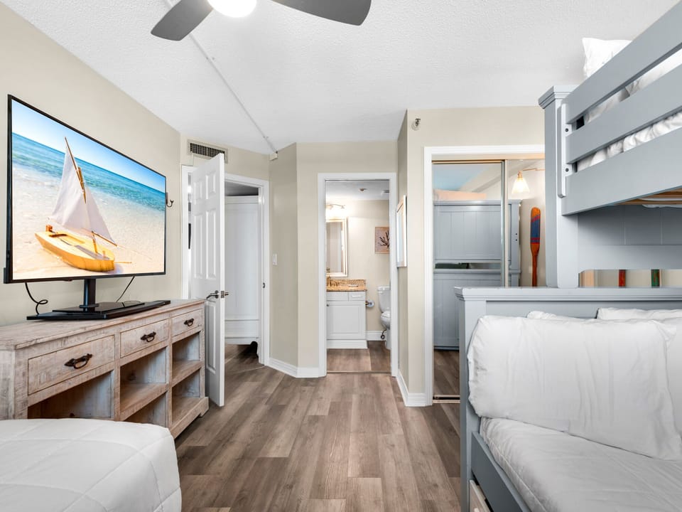 Bedroom 3 with Flat Screen TV