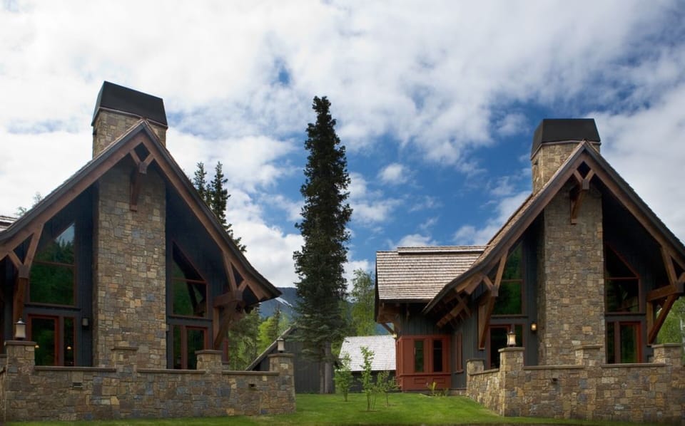 Twin Lodges