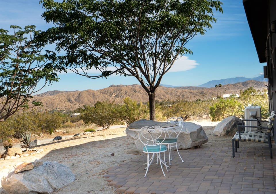 Spectacular views from the backyard