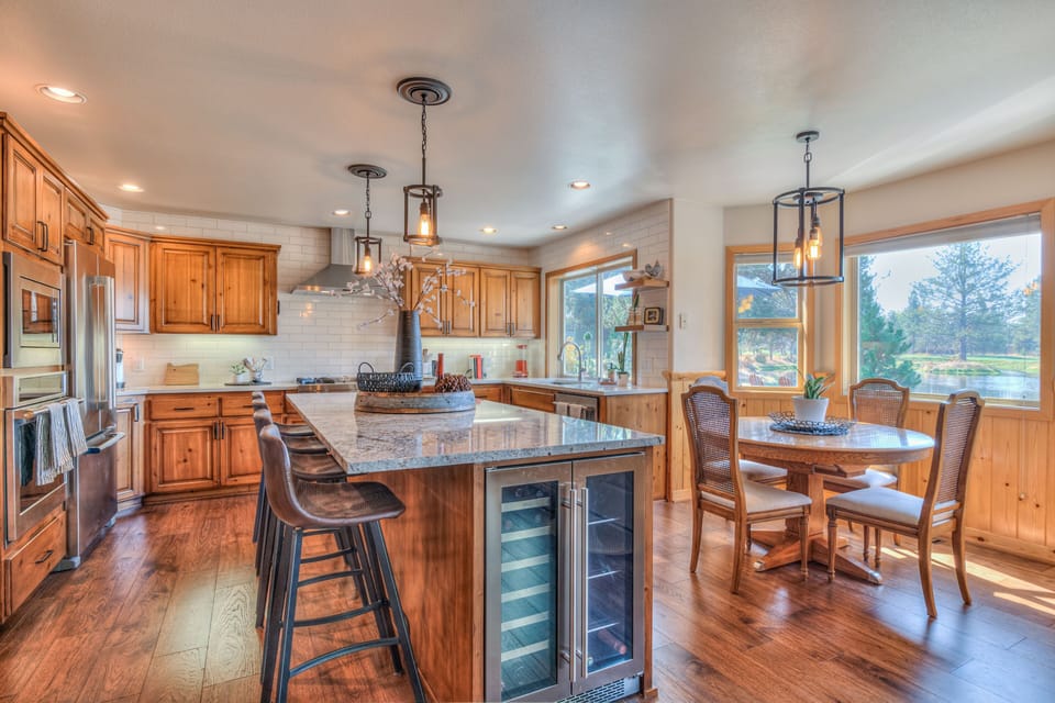 Kitchen and breakfast nook