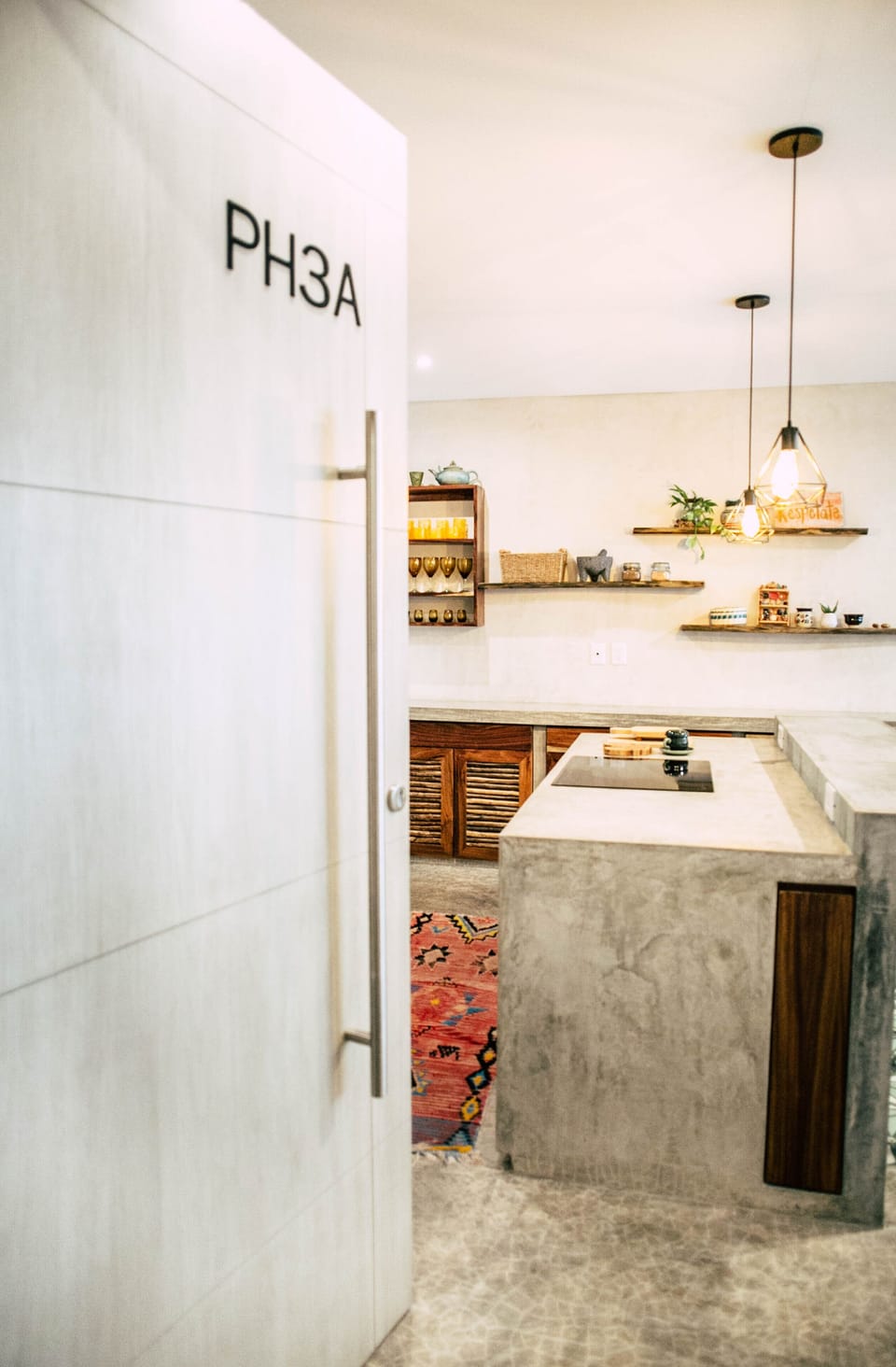 Welcome! Step into our homey 300m2 penthouse where you will feel relaxed.