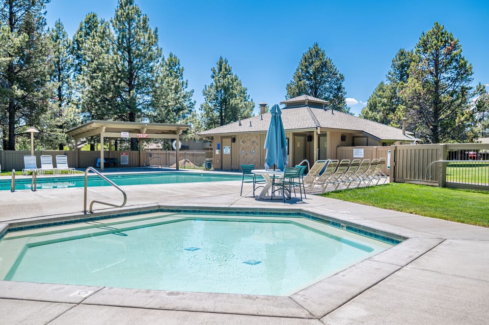 Quelah Condo Seasonal Hot Tub