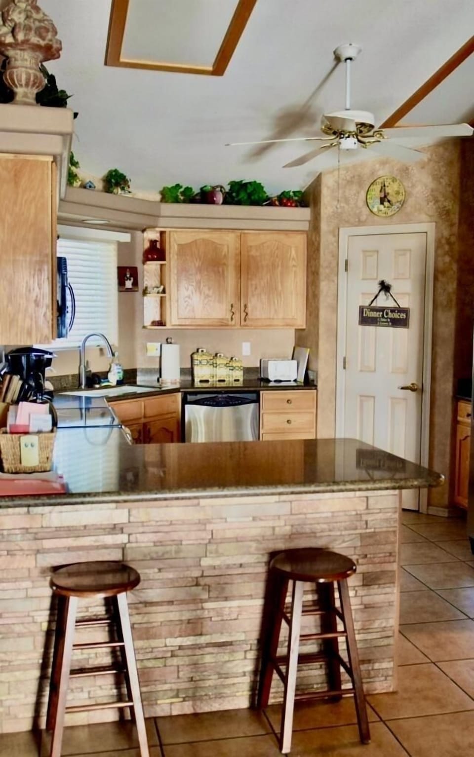 Kitchen with counter seating