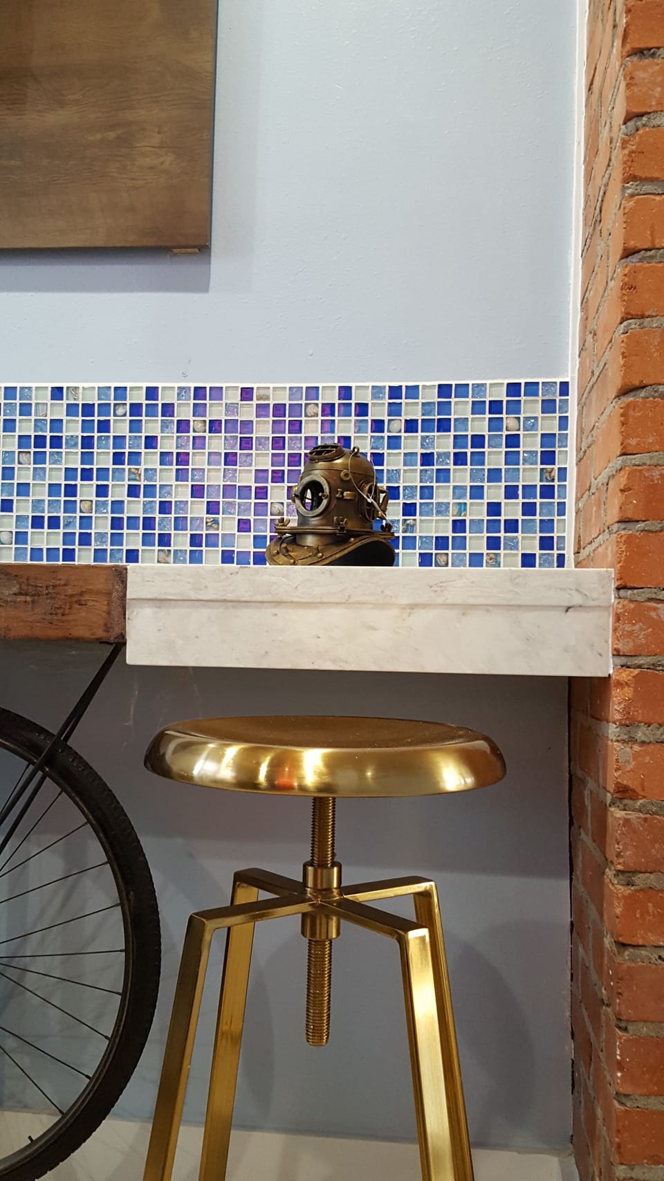 Beautiful kitchen backsplash.
