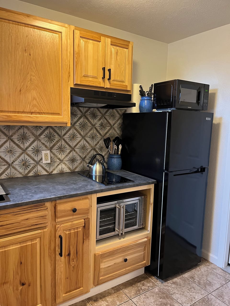 Small Kitchenette with Air Fryer & Two  Burner Stove Top. No Conventional Oven.