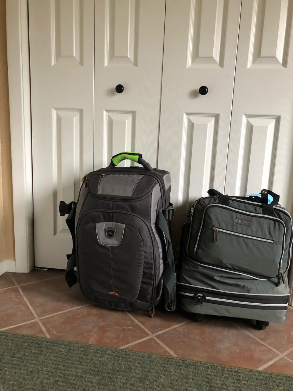 Make ARRANGEMENTS, leave your luggage in Mudroom before/after checkin/checkout