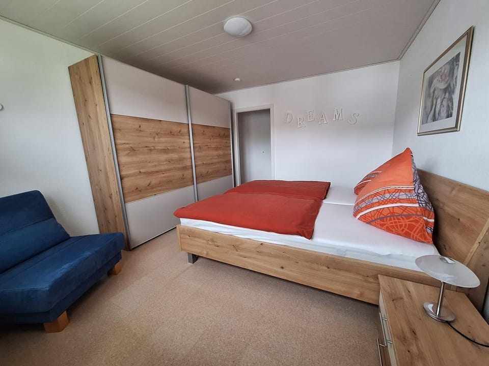 Vacation apartment Am Saarbogen - Holiday apartment Apartment in Trier-Saarburg