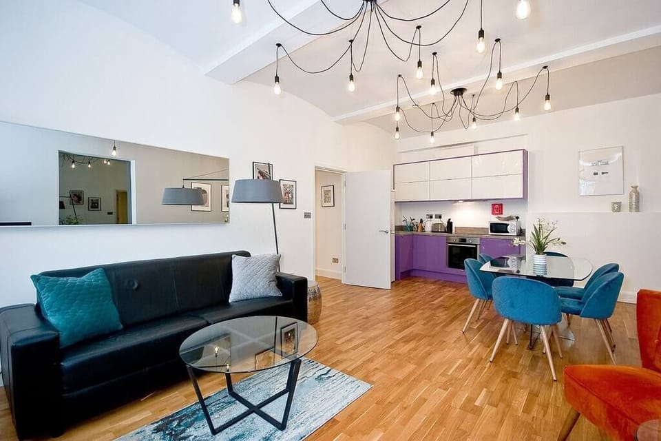 Open Plan Kitchen and Reception Room