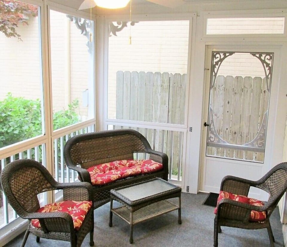 Screened Porch