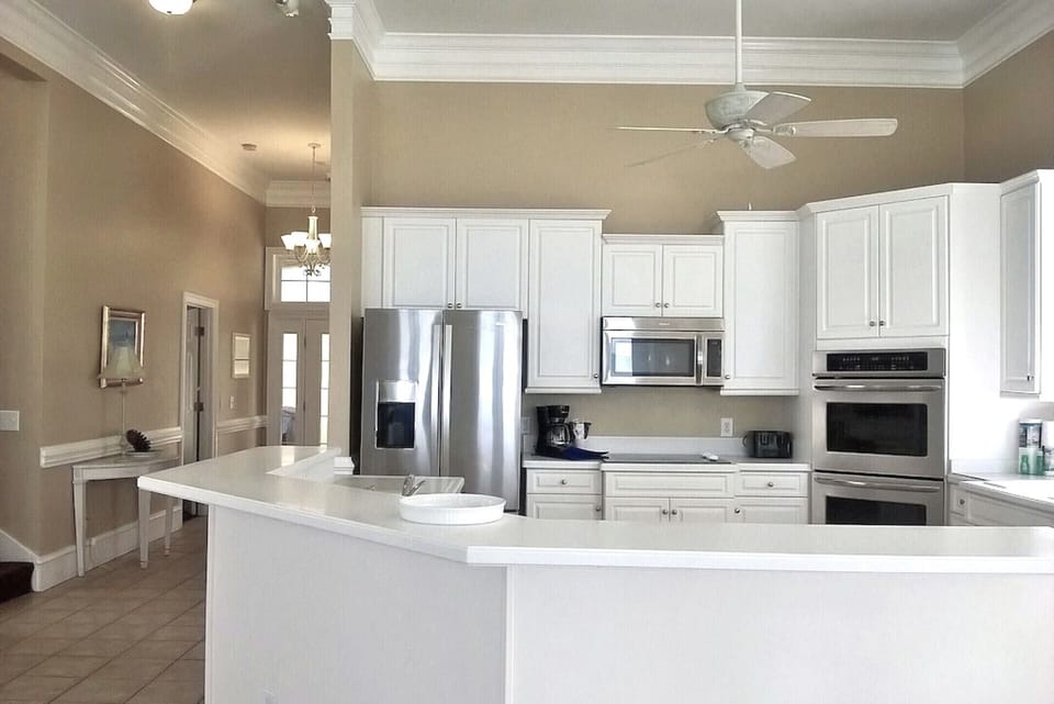 Kitchen looking into foyer