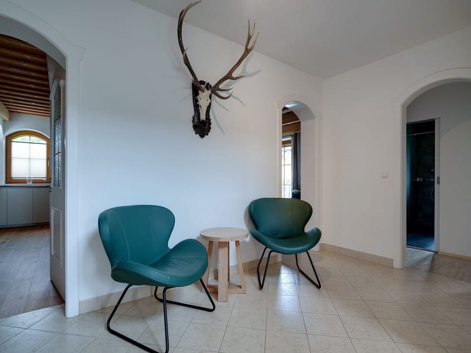 Entrance / Reception