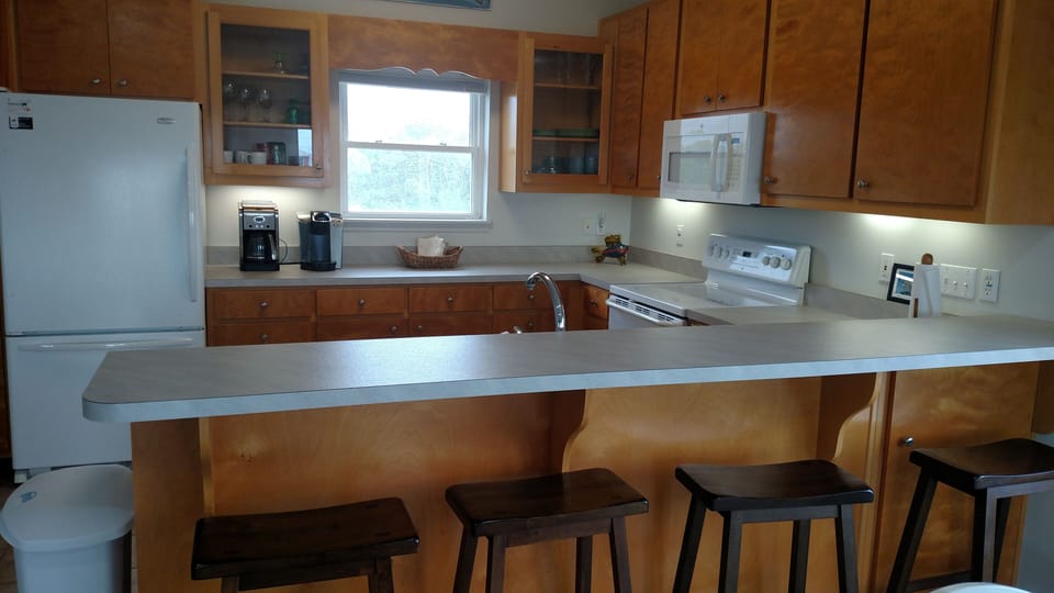 Nicely equipped kitchen