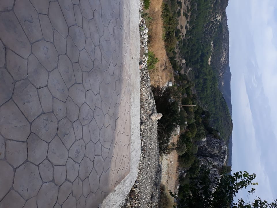 EXTREME VIEW CAFE RESTAURANT AND ROOMS TO LET Apartment in Limassol District