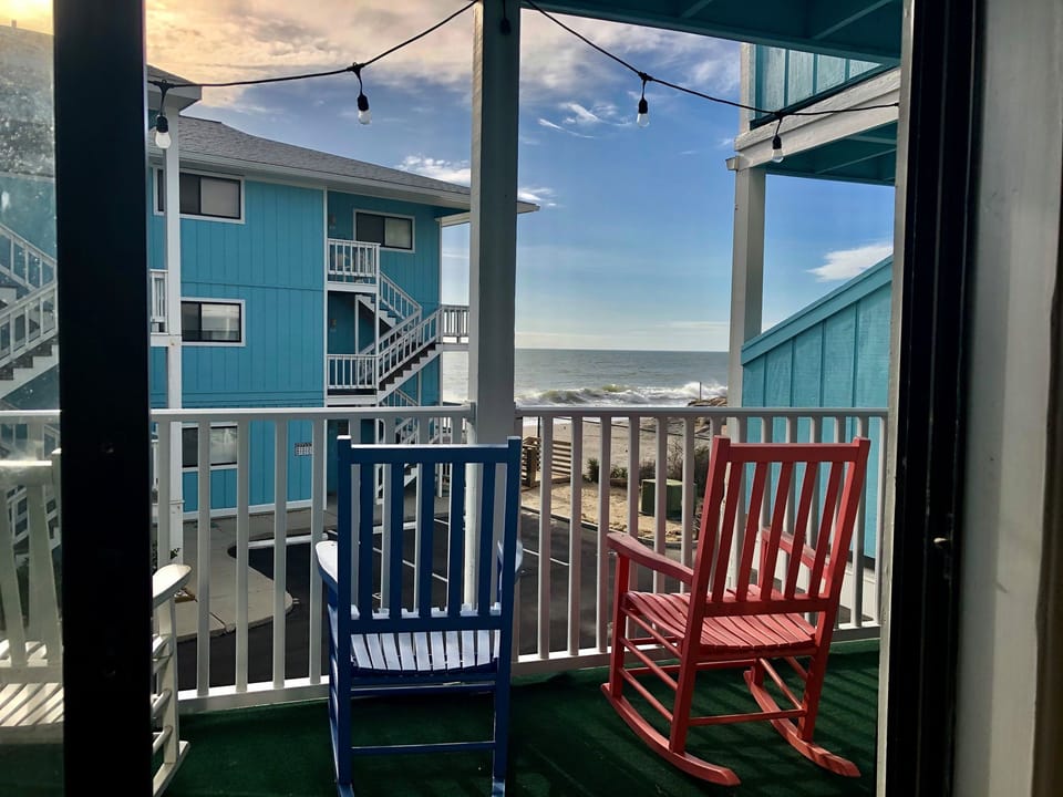 This is the view of the ocean and where the walkway to th