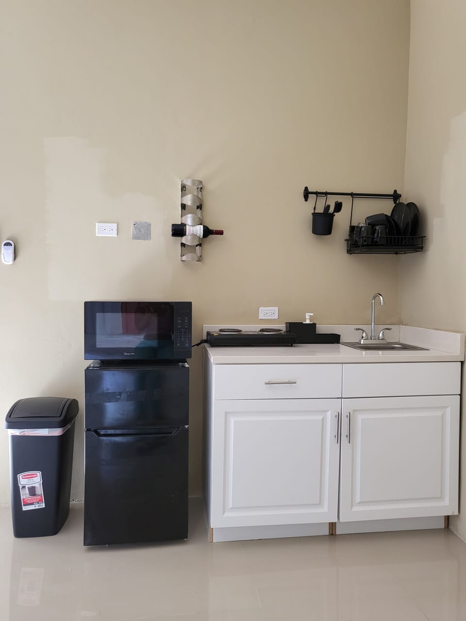 kitchenette 