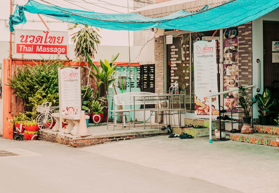 Thai massage 