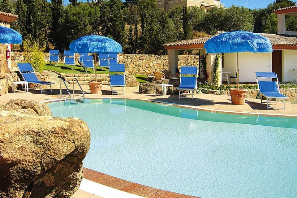 Holiday Home Swimming Pool