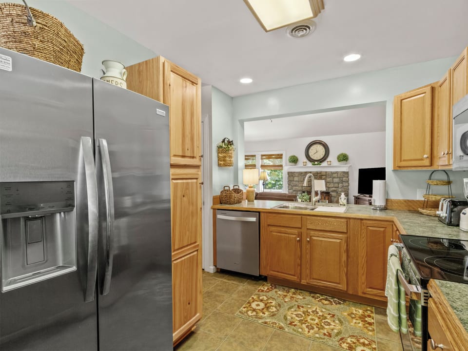 Sugar Mountain Vacation Home Large Kitchen