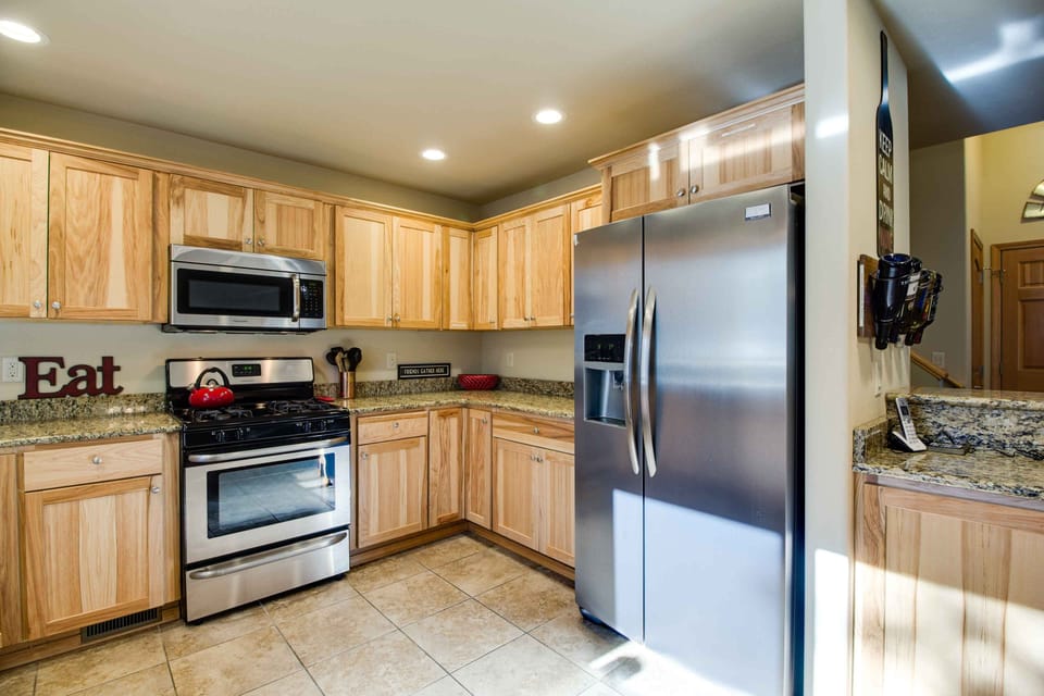 Kitchen - Main Level