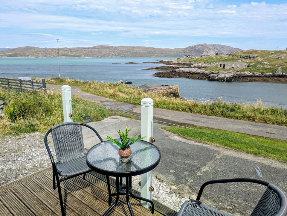 Decking area looking to Haun