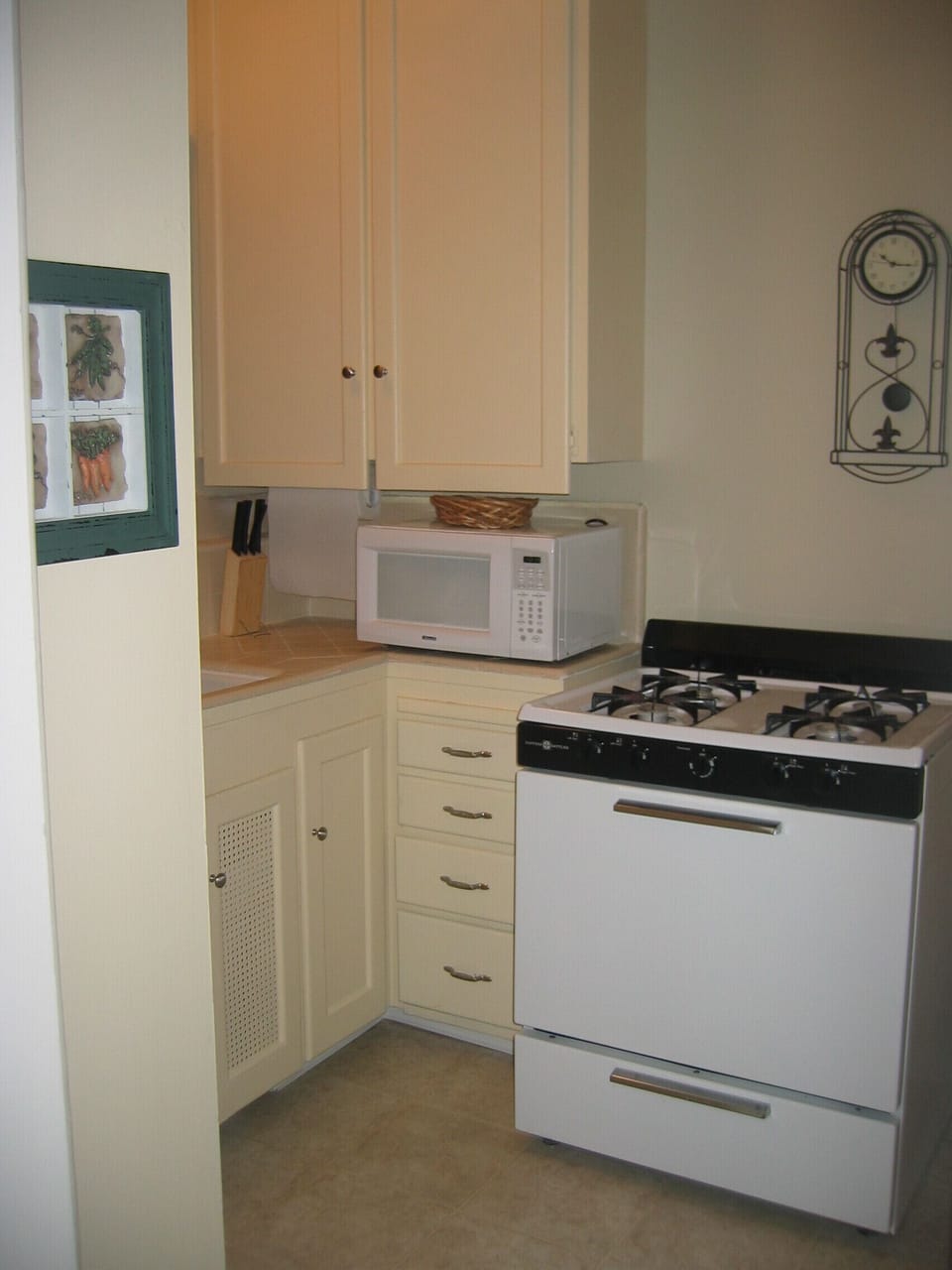 Kitchen Unit1