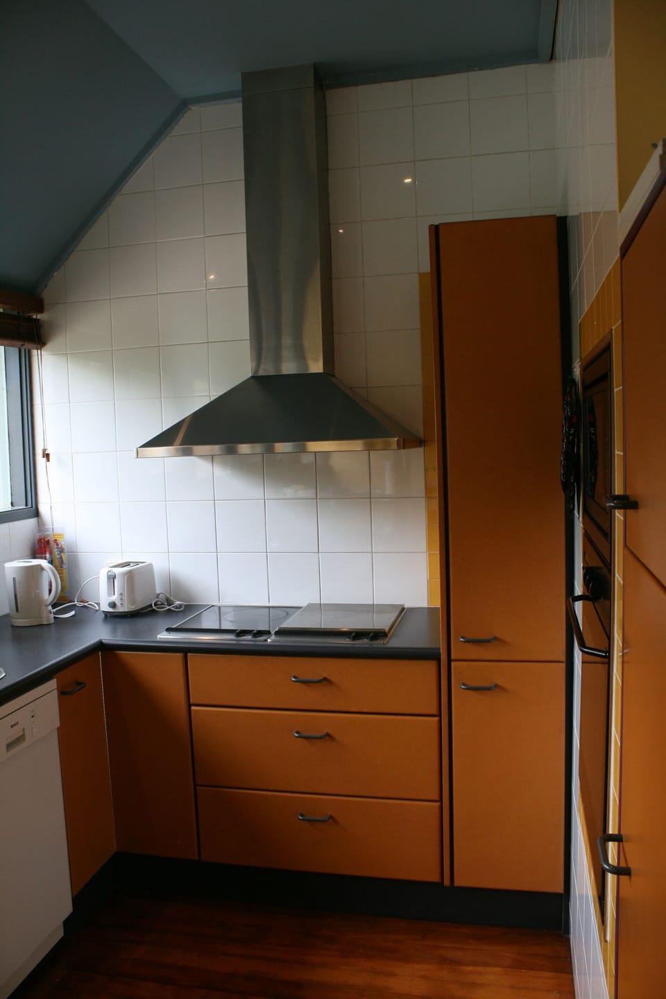 Kitchen: Stove/BBQ hotplate, oven microwave, fridge/freezer, dishwasher. 