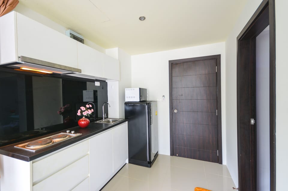 BeststayinPhuket Poolview Condo C32