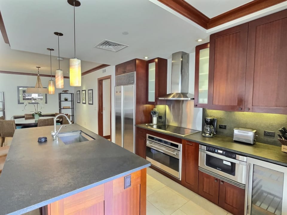 Gourmet kitchen designed by Chef Roy Yamaguchi