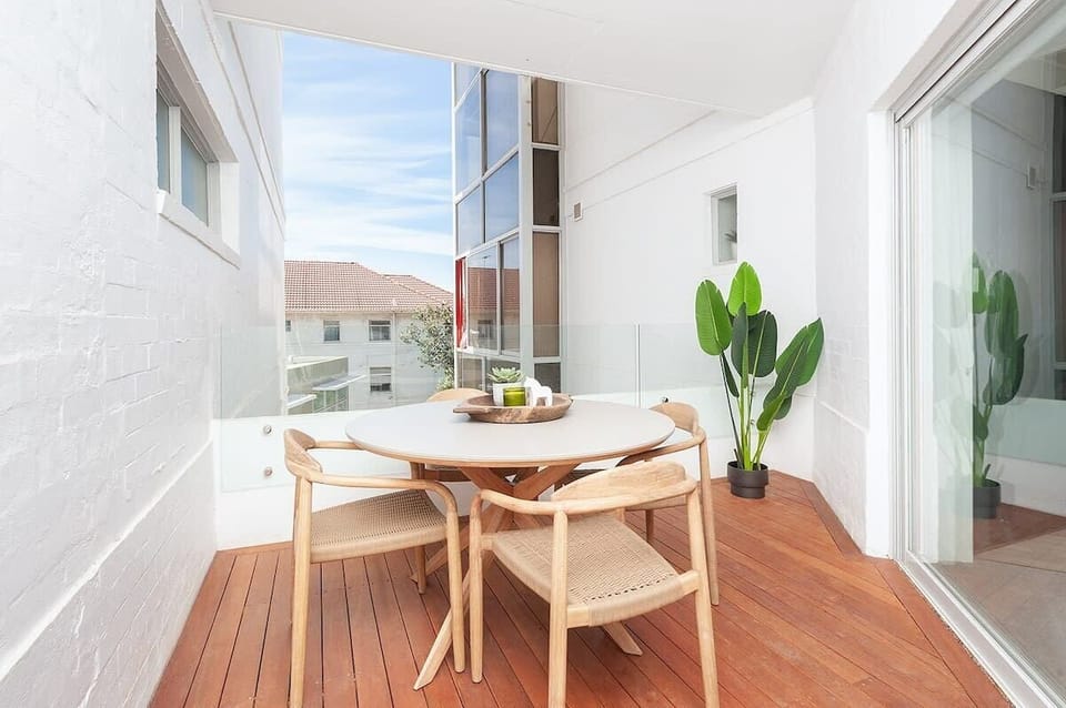 Dining area and balcony