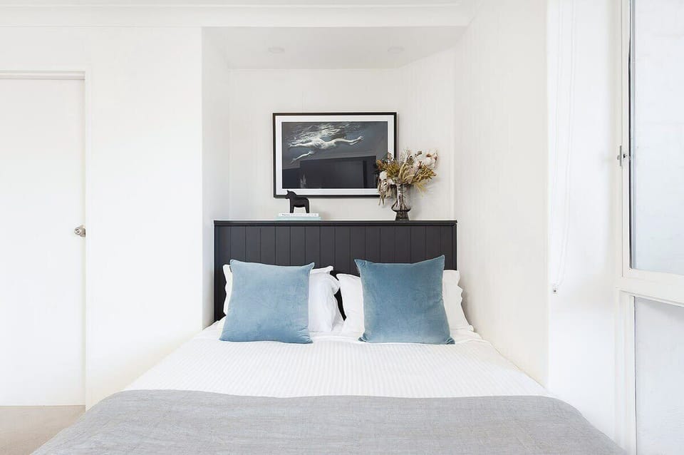 Queen size bed