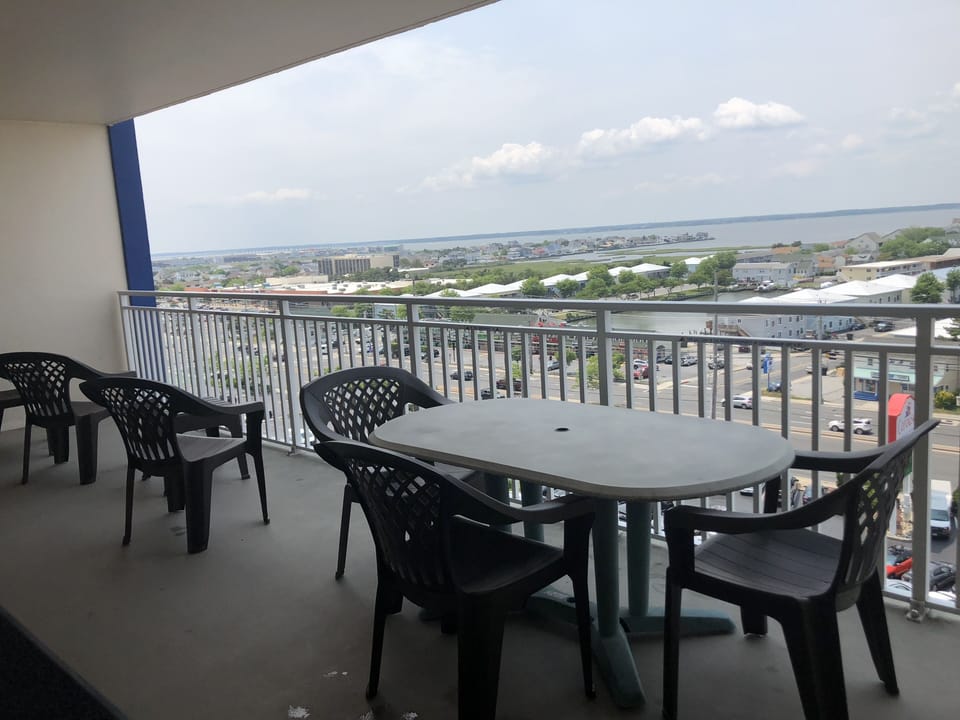 Bay side patio 