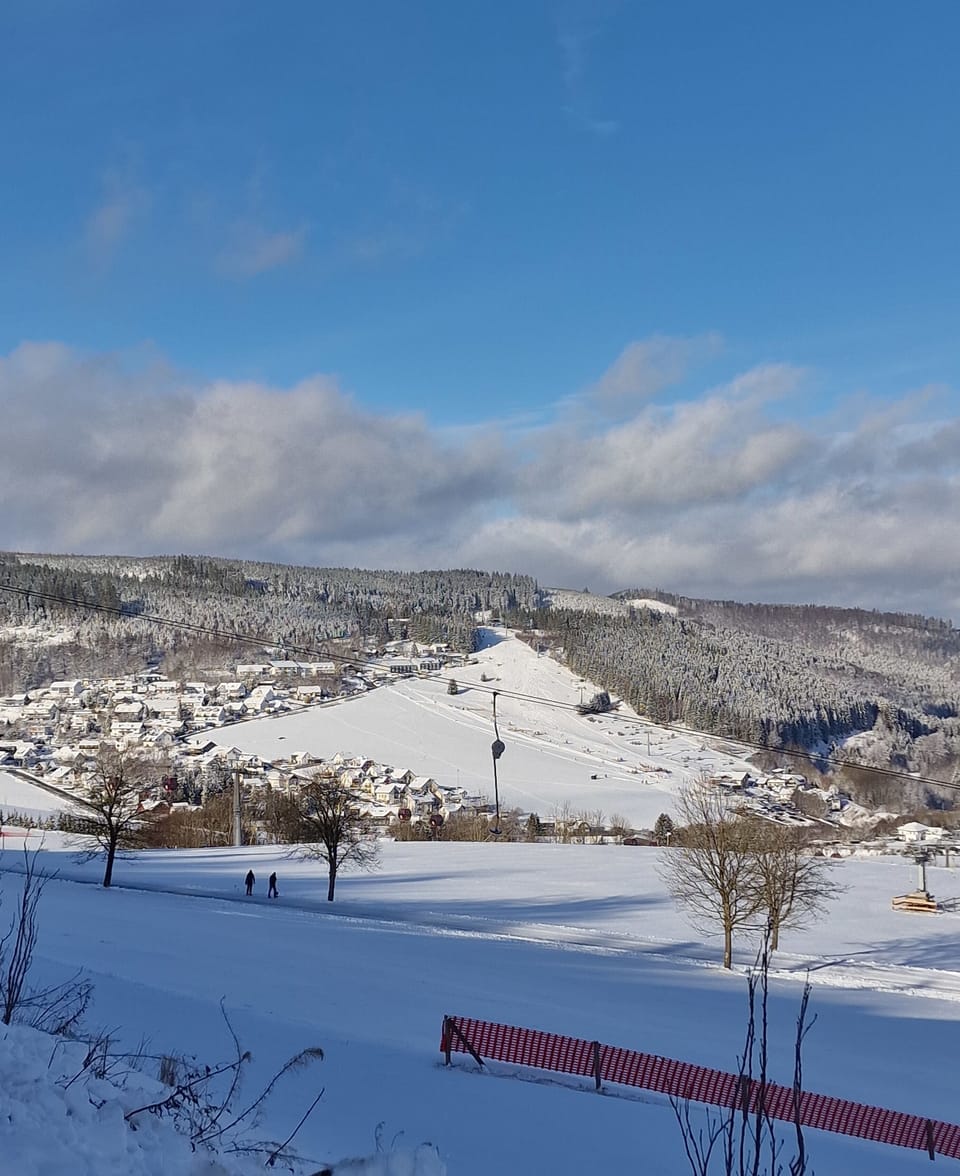 Snow and ski sports