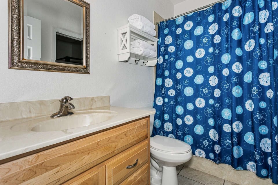Each bedroom has an en suite bathroom