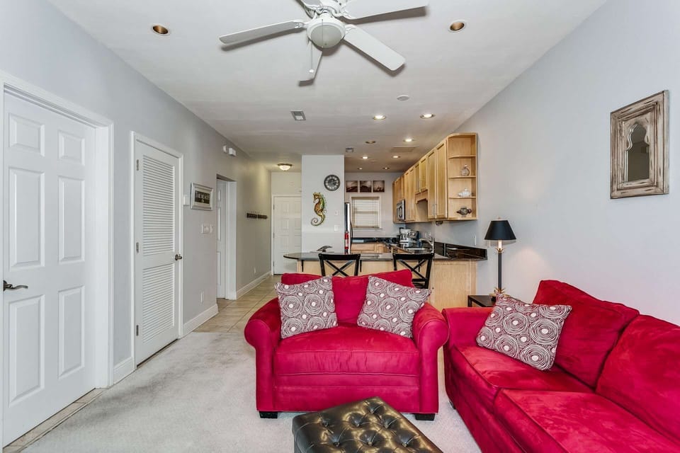 This condo has all the amenities of home