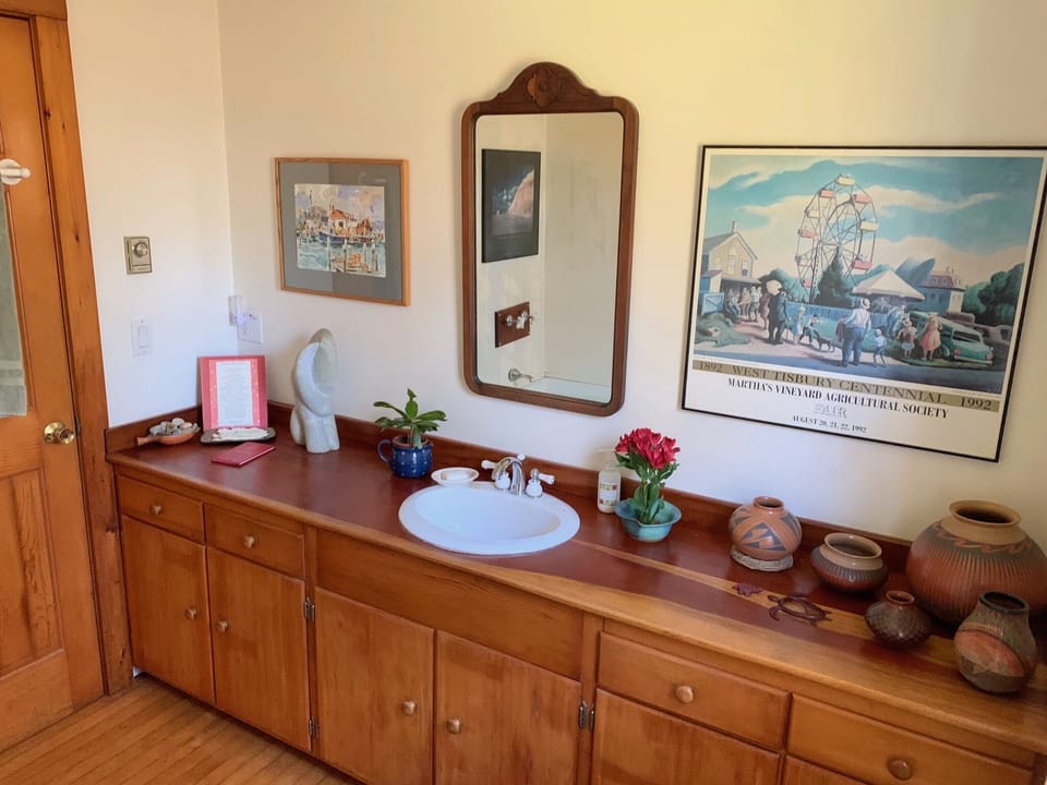 Downstairs bathroom 