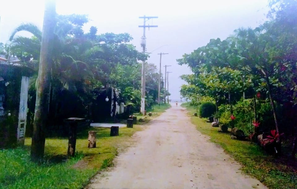Rua do chalé , estamos a 250 metros da praia 