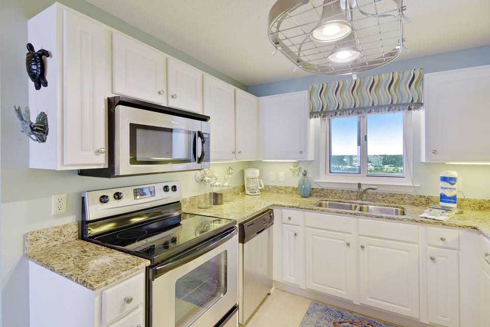Fully Stocked Kitchen