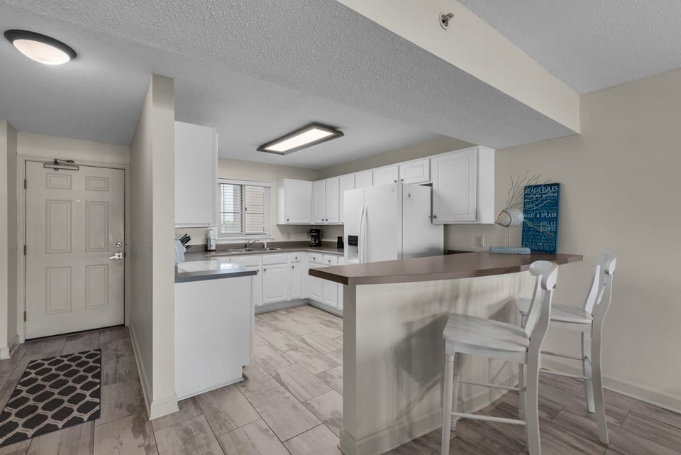 Kitchen/Bar