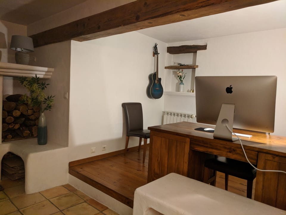 Study / office.
