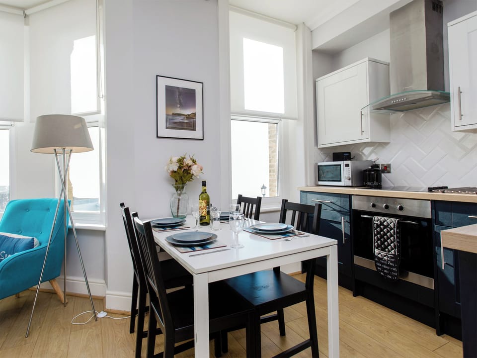 Charming dining area | Miller&rsquo;s Rock, Ventnor
