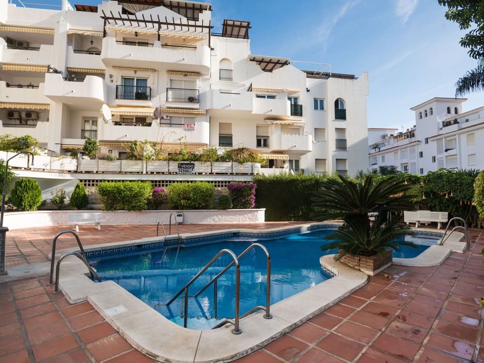 Property, Swimming Pool, Building, Apartment, Town, Real Estate, Residential Area, House, Condominium, Resort