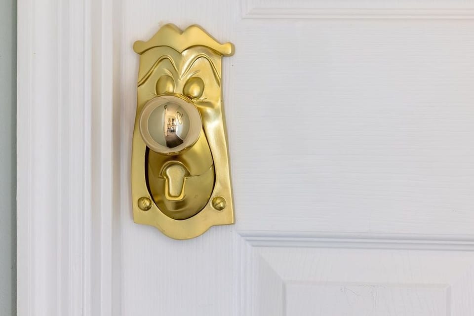 'The Doorknob'