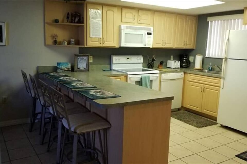 Fully equipped kitchen