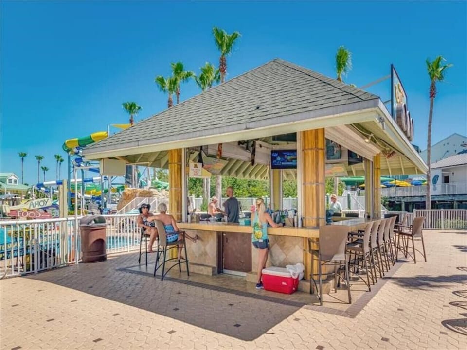 Splash Harbor Rum Shack ONSITE
